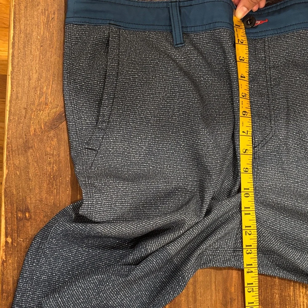 O'Neill Two-Tone Navy Performance Flat Front Shorts Size 40